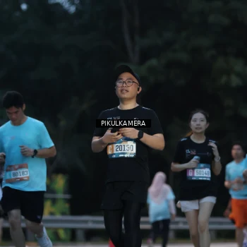 Runner Photo 3858611