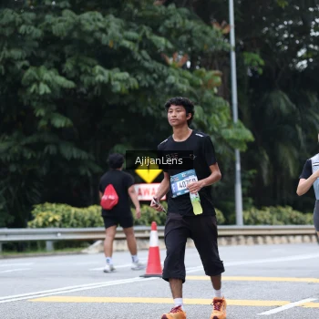 Runner Photo 3858657
