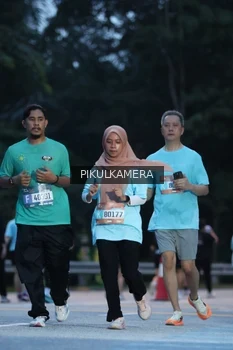 Runner Photo 3858688