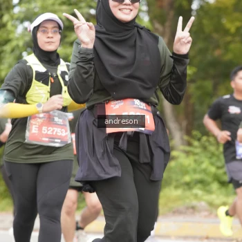 Runner Photo 3858689