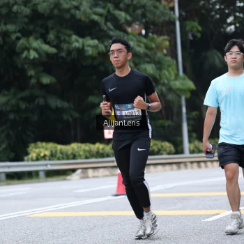 Runner Photo 3858749