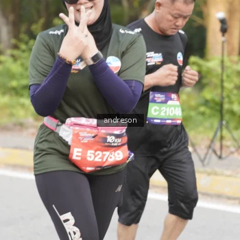 Runner Photo 3858758