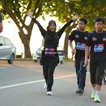 Runner Photo 3858975