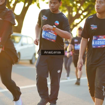 Runner Photo 3858999