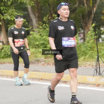 Runner Photo 3859102