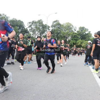 Runner Photo 3859400