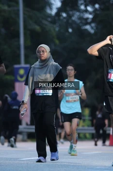 Runner Photo 3859446