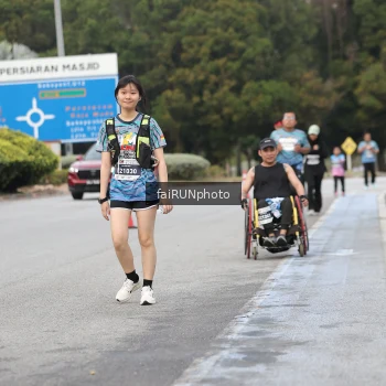 Runner Photo 3859559