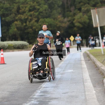Runner Photo 3859586