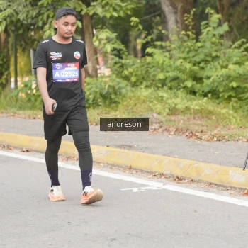 Runner Photo 3859605