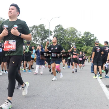 Runner Photo 3859619