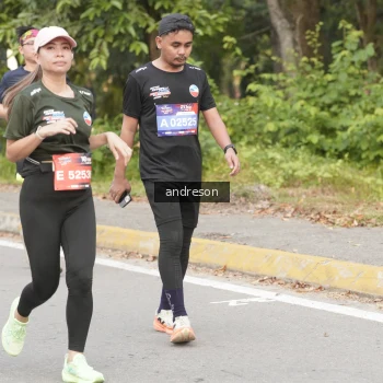 Runner Photo 3859640