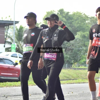 Runner Photo 3859683
