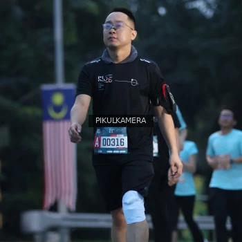 Runner Photo 3859687