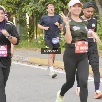Runner Photo 3859692
