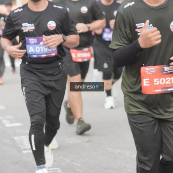 Runner Photo 3859745