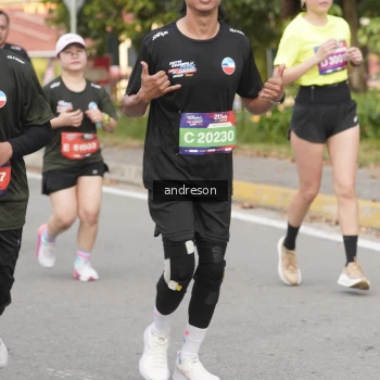 Runner Photo 3859758