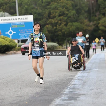 Runner Photo 3859771