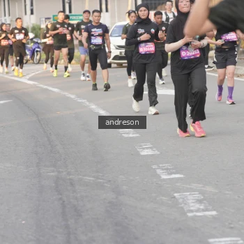Runner Photo 3859795