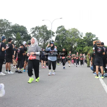 Runner Photo 3859972