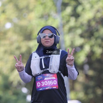 Runner Photo 3860007