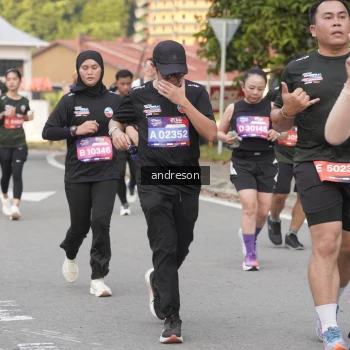 Runner Photo 3860012