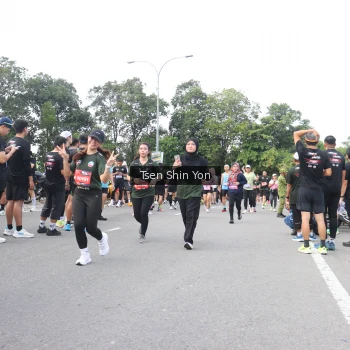 Runner Photo 3860016