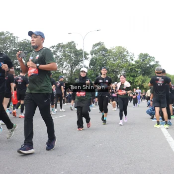 Runner Photo 3860336
