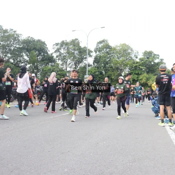 Runner Photo 3860565