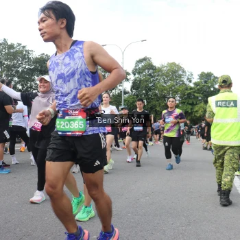Runner Photo 3861026