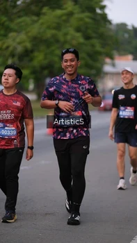 Runner Photo 3861043