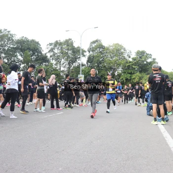 Runner Photo 3861124