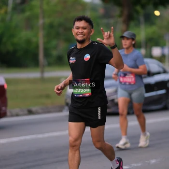 Runner Photo 3861585