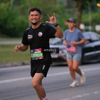 Runner Photo 3861634