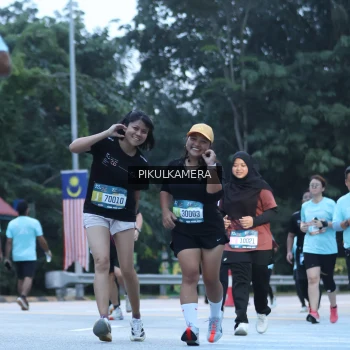 Runner Photo 3861675