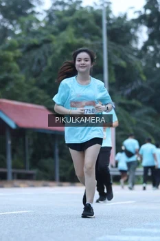 Runner Photo 3861995