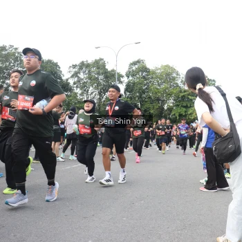 Runner Photo 3862003
