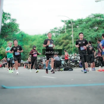 Runner Photo 3862112