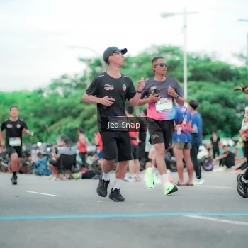 Runner Photo 3862213