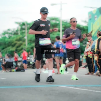 Runner Photo 3862231