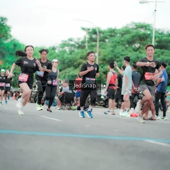Runner Photo 3862341