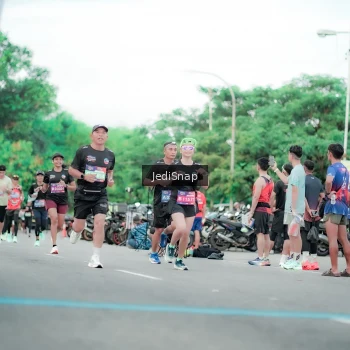 Runner Photo 3862375