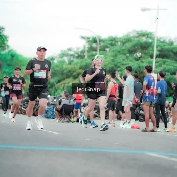 Runner Photo 3862422