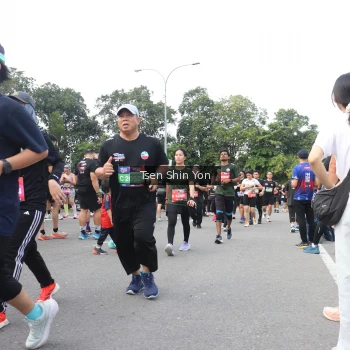 Runner Photo 3862445
