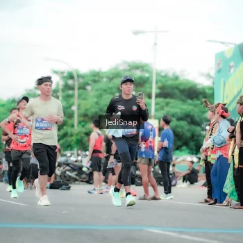 Runner Photo 3862517