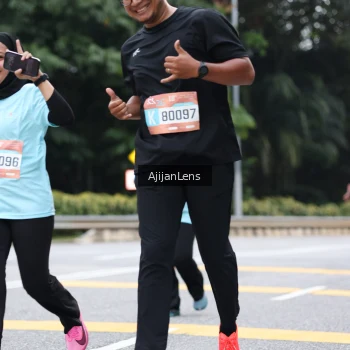 Runner Photo 3862645