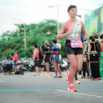 Runner Photo 3862701