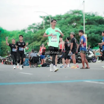 Runner Photo 3862737