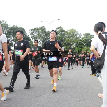 Runner Photo 3862756