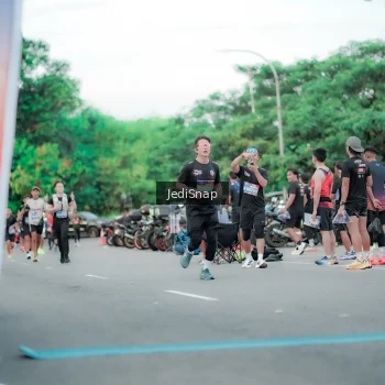 Runner Photo 3862894